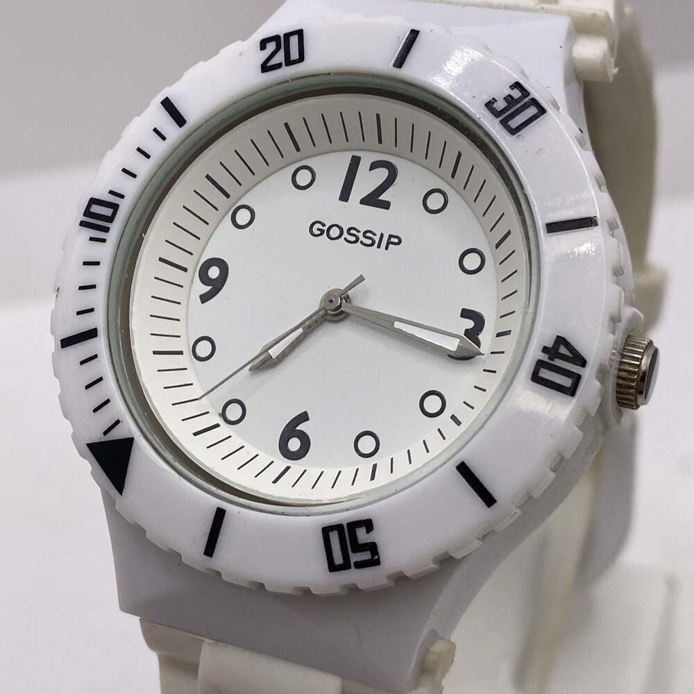Womens Rubber Quartz Fashion Watch Works New Battery